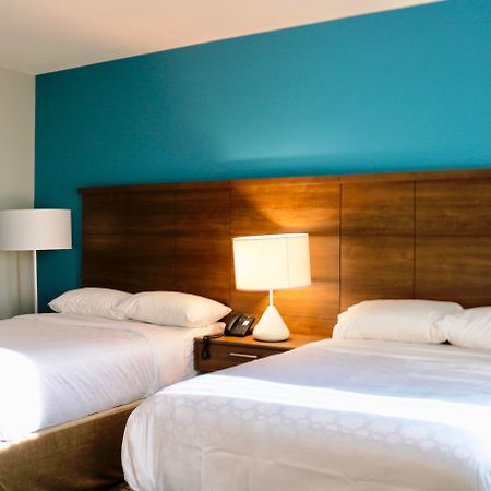 Staybridge Suites Long Beach Exterior photo