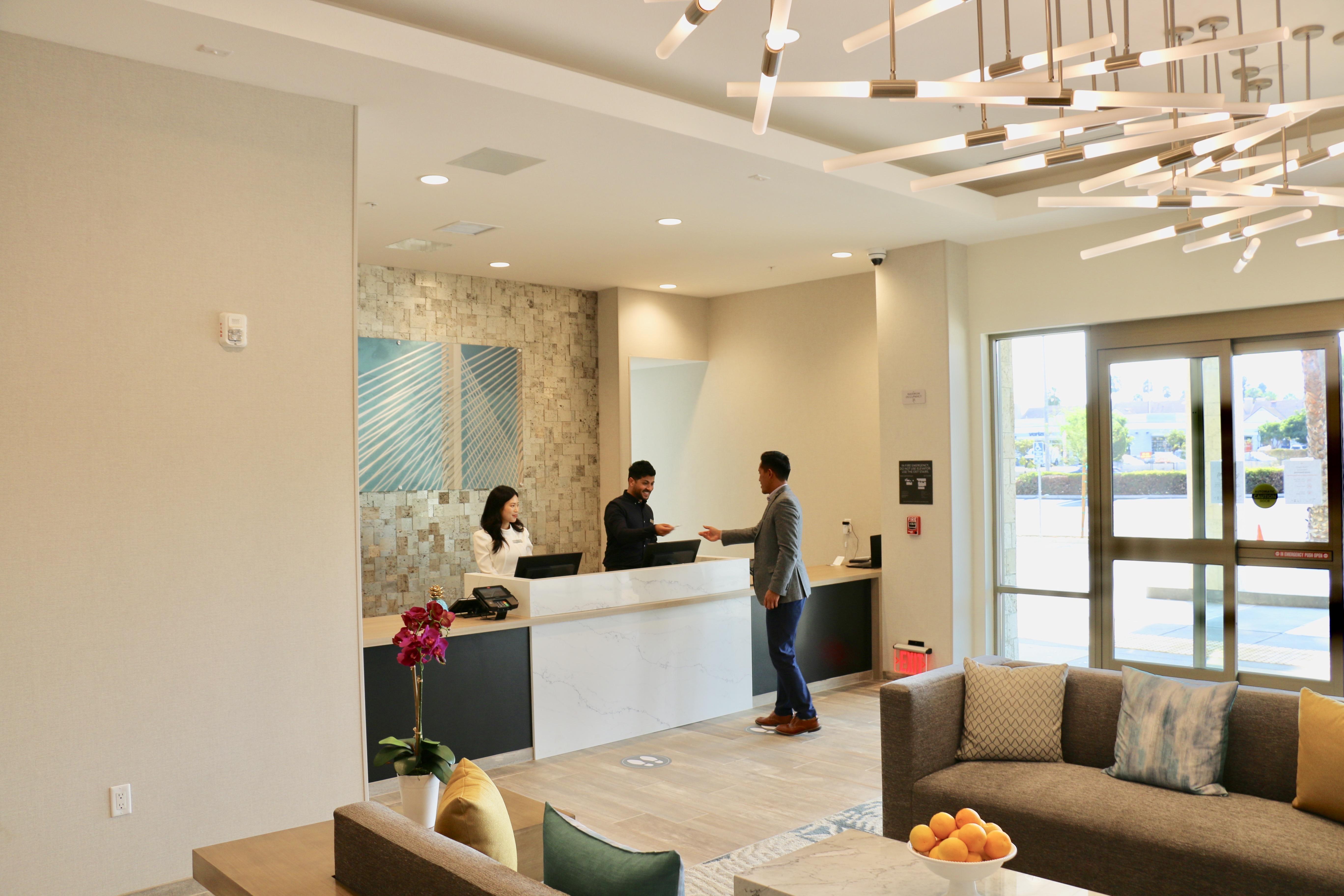 Staybridge Suites Long Beach Exterior photo